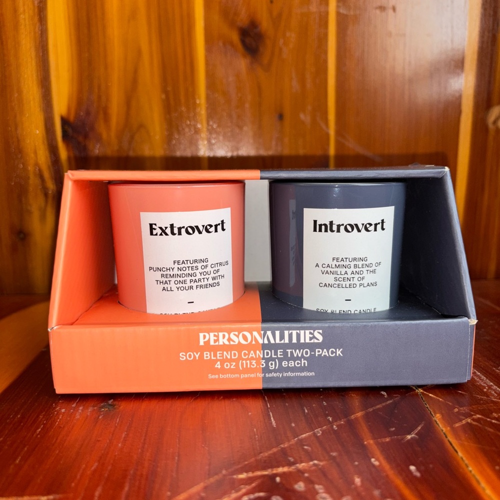 Room Essentials Personalities
Soy Blend Candle Two-Pack gift set - Picture 2 of 3